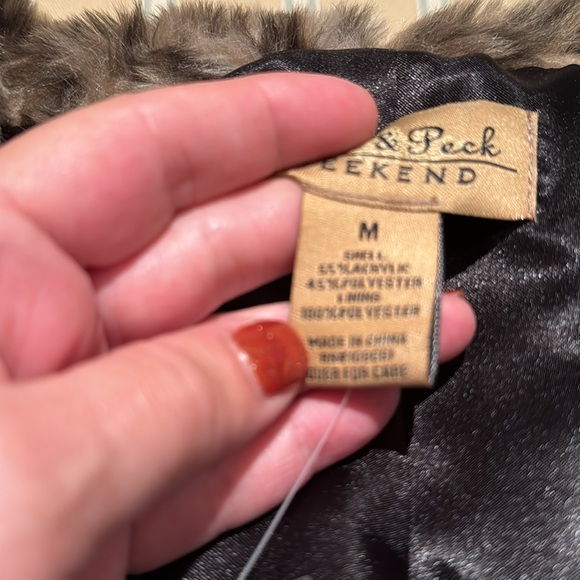 PECK & PECK GLAM PLUSH FAUX FUR CROPPED JACKET SIZE MEDIUM - Picture 12 of 12